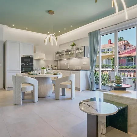 Bougainvillea Bliss דירה